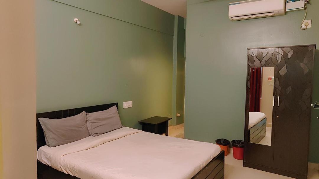 Metro Suites Bangalore Eksteriør billede